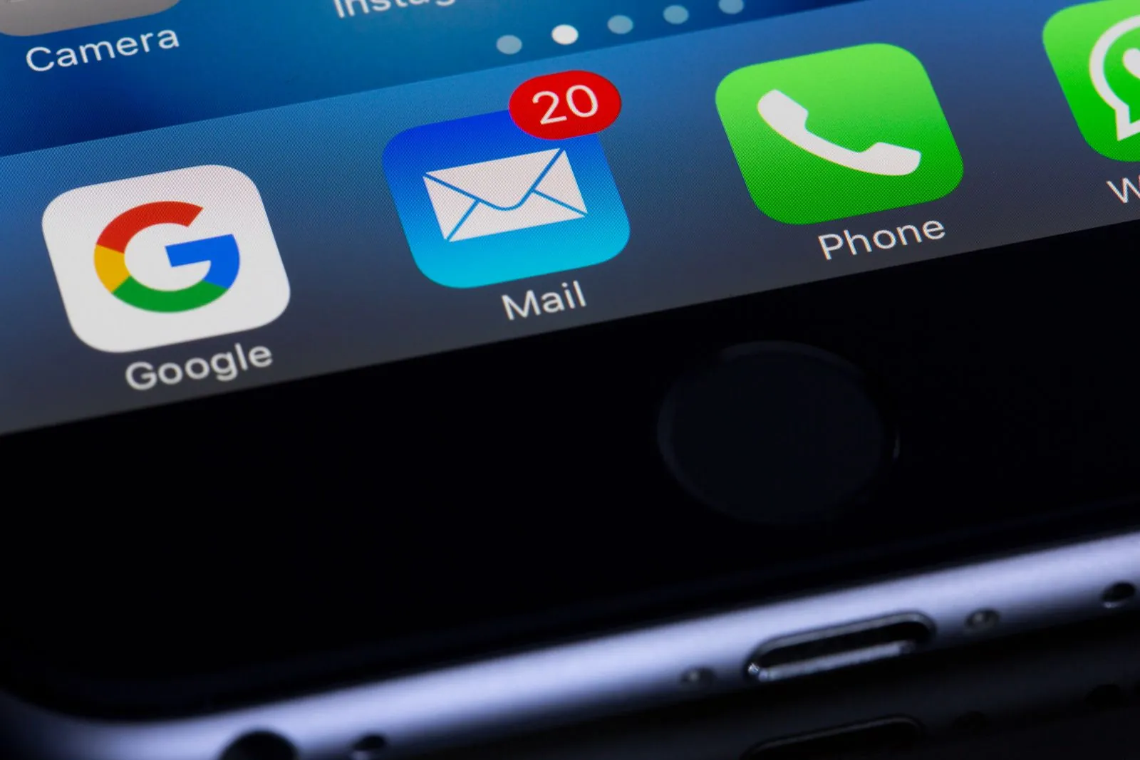 Mail inbox with new campaign emails arriving